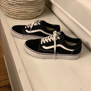 Vans Old Skool Lo lace up sneakers